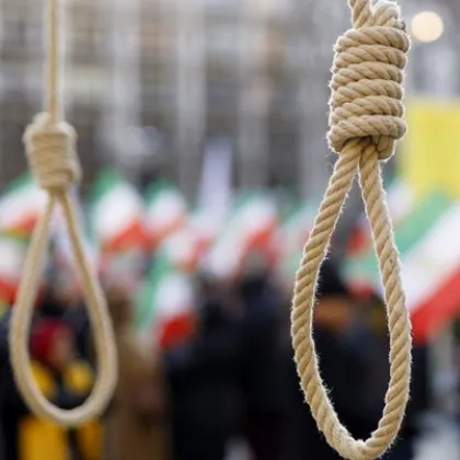 Иран екзекутира публично мъж, изнасилил две жени