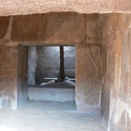 В Египет археолози са открили 225 фигурки ушабти предназначени да