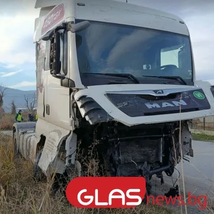 Тежка катастрофа на Околовръстното в Пловдив, трима загинаха* СНИМКА