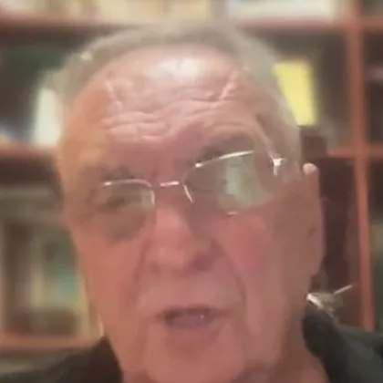 Журналистът Владимир Перев съобщи че е бил нападнат в северномакедонската столица