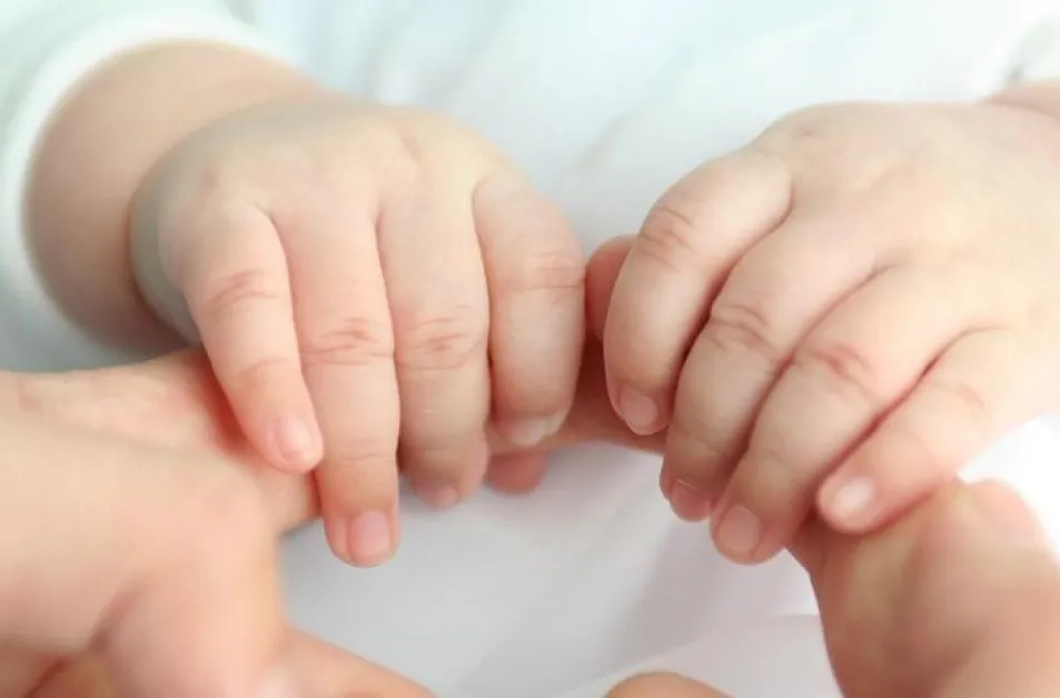 Разбиха "фабрика за бебета" в Крит, използвани са българки