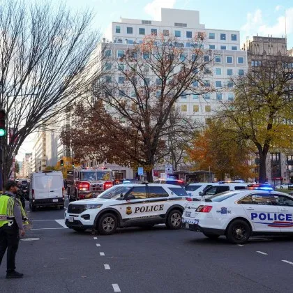 Простреляха двама военни до Белия дом