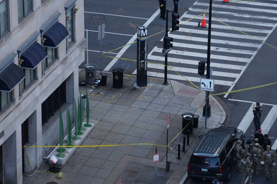 Починаха двамата военни, простреляни във Вашингтон