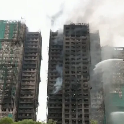 Тежка равносметка след огромния пожар който обхвана жилищни блокове в