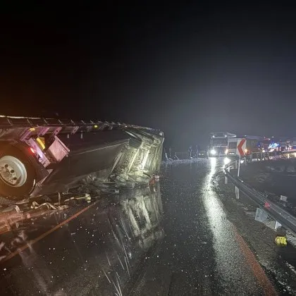 Път I 1 при Люти дол беше напълно затворен тази вечер