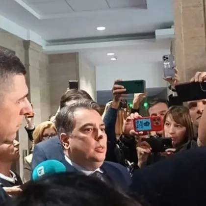 „Да дойдат да ме пипат по ушичките": Борисов, Мирчев и Василев в спор