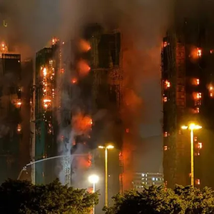 Най-малко 94 души са загинали при пожара в Хонконг