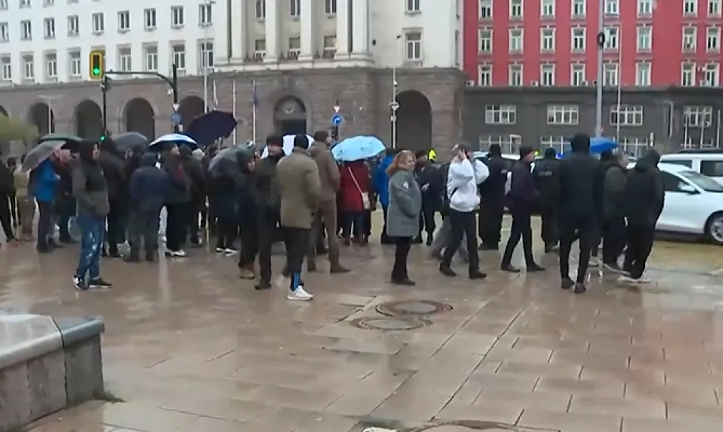 Симпатизанти на „Величие" блокираха центъра на София