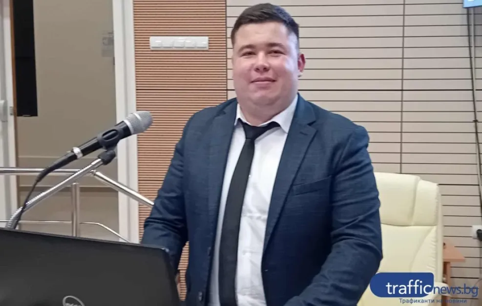 Студент събра историята на пловдивската хирургия в уникална книга