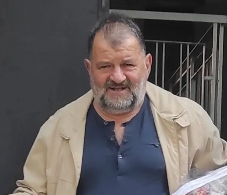 Виждали ли сте този мъж? Близките му го издирват СНИМКА