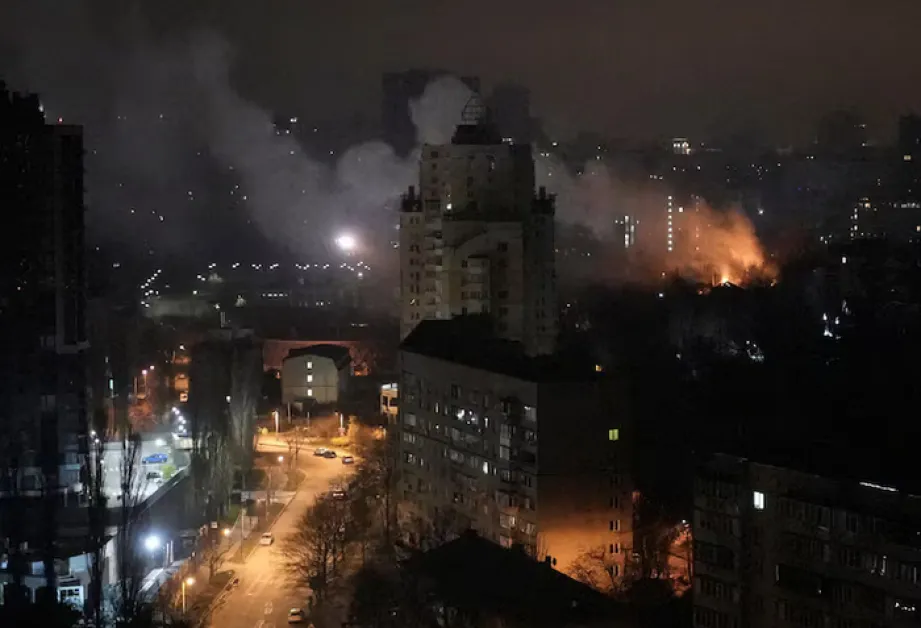 Атака с ракети и дронове срещу Киев