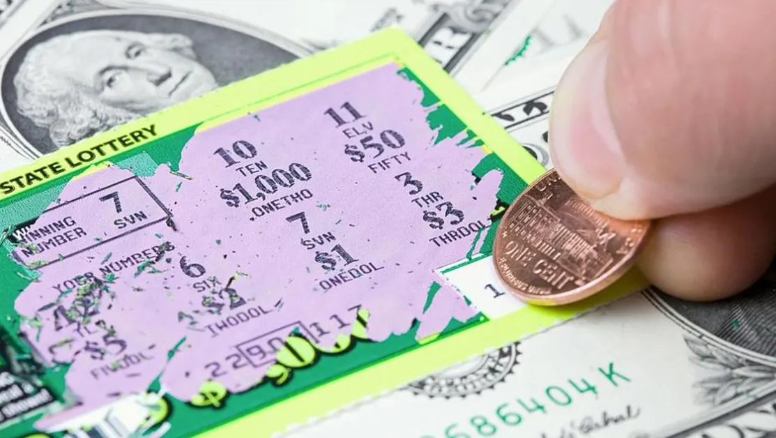 Мъж стана милионер, след като взел лотариен билет, отказан от друг клиент