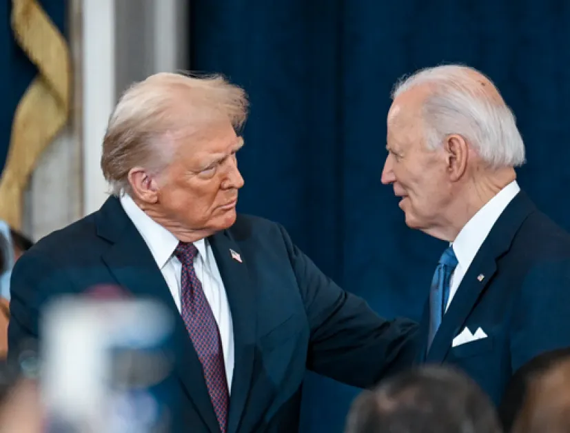 Тръмп отмени всички документи, подписани от Джо Байдън с автописалка