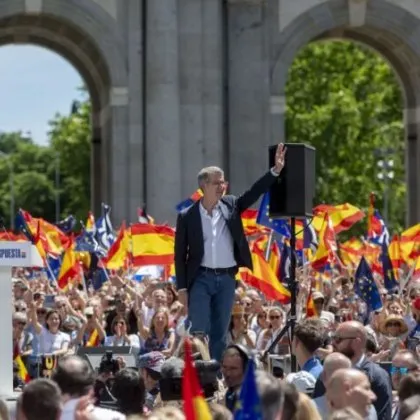 Хиляди хора излязоха по улиците на Мадрид за да протестират