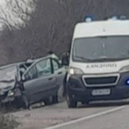 Тежка катастрофа е станала по пътя за прохода Петрохан съобщават