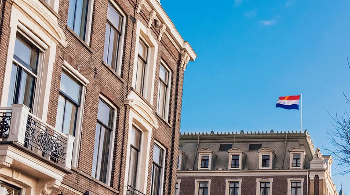 Нидерландия изпрати инструкции до жителите си да се подготвят за война