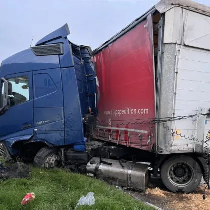 Камион катастрофира в Русенско СНИМКИ