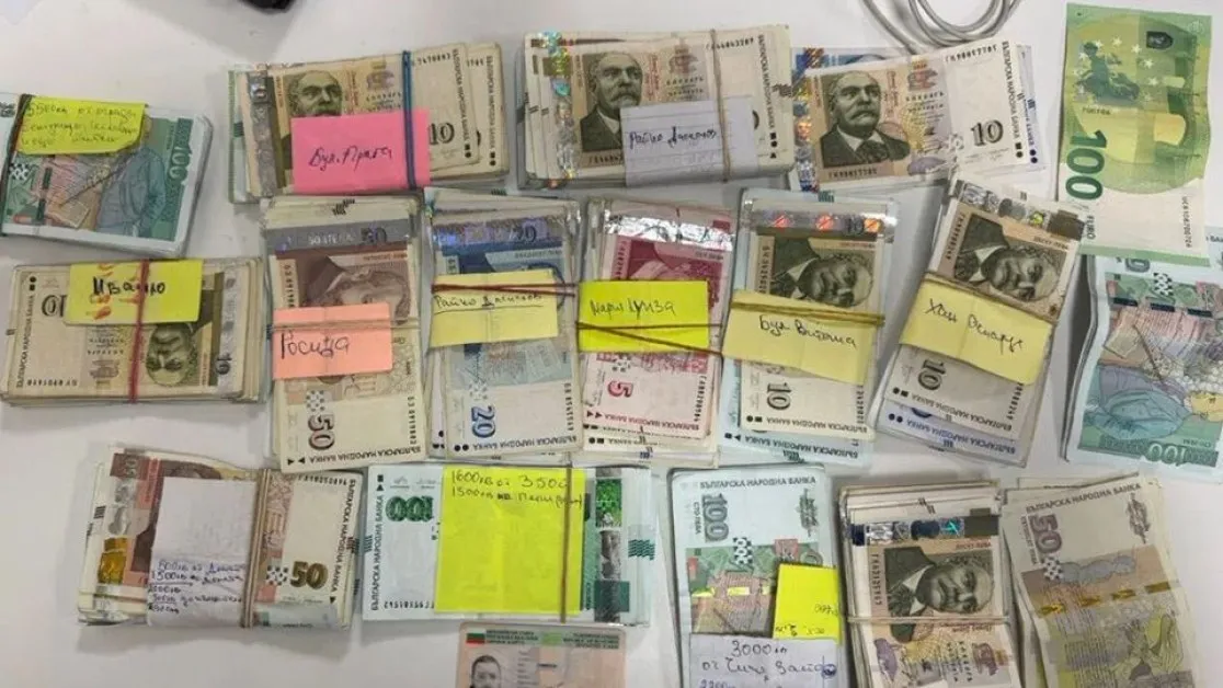 30 000 лв. в надписани пачки: Какво се знае за задържаните за погромите в София