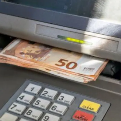 Банковите системи ще бъдат пренастроени към работа с евро в