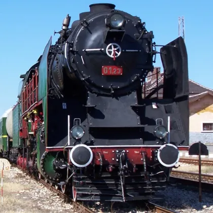 Коледният ретро влак ще направи допълнителни пътувания между София и Банкя