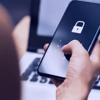 Мъж загуби близо 40 000 лева след интернет измама