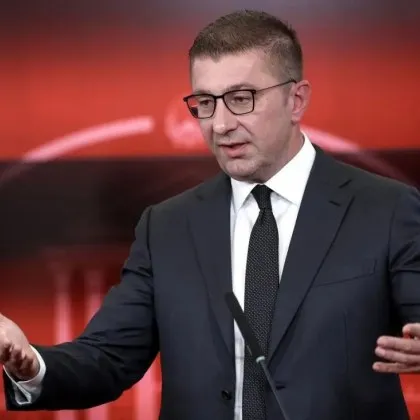 Мицкоски сменя ключови хора в правителството на РСМ