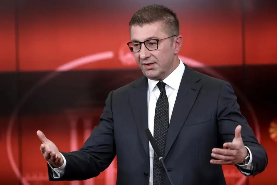 Мицкоски сменя ключови хора в правителството на РСМ