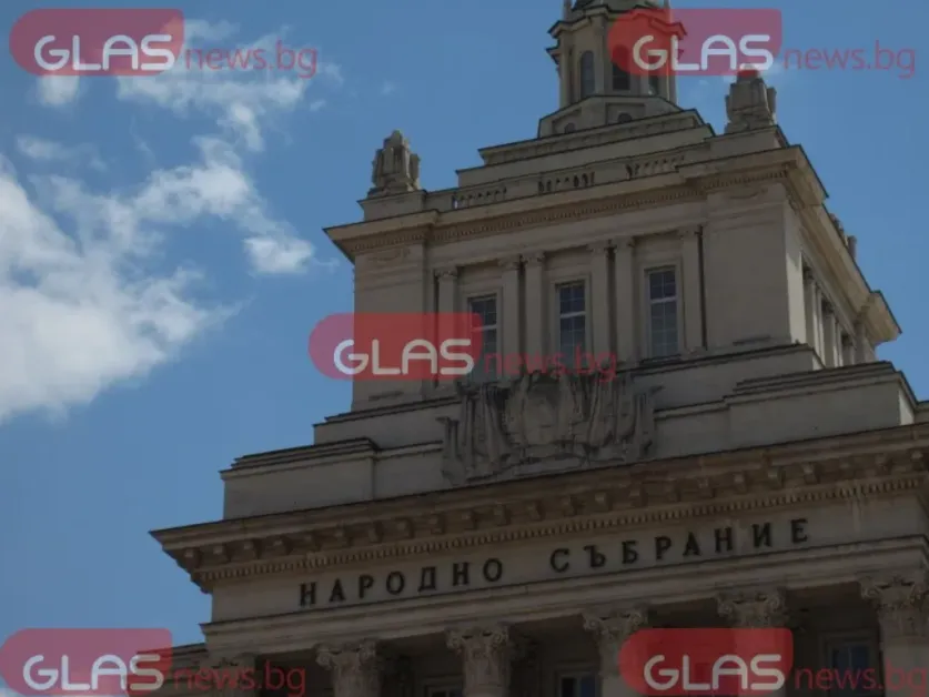 Властта се среща със синдикати и работодатели за корекция на бюджета