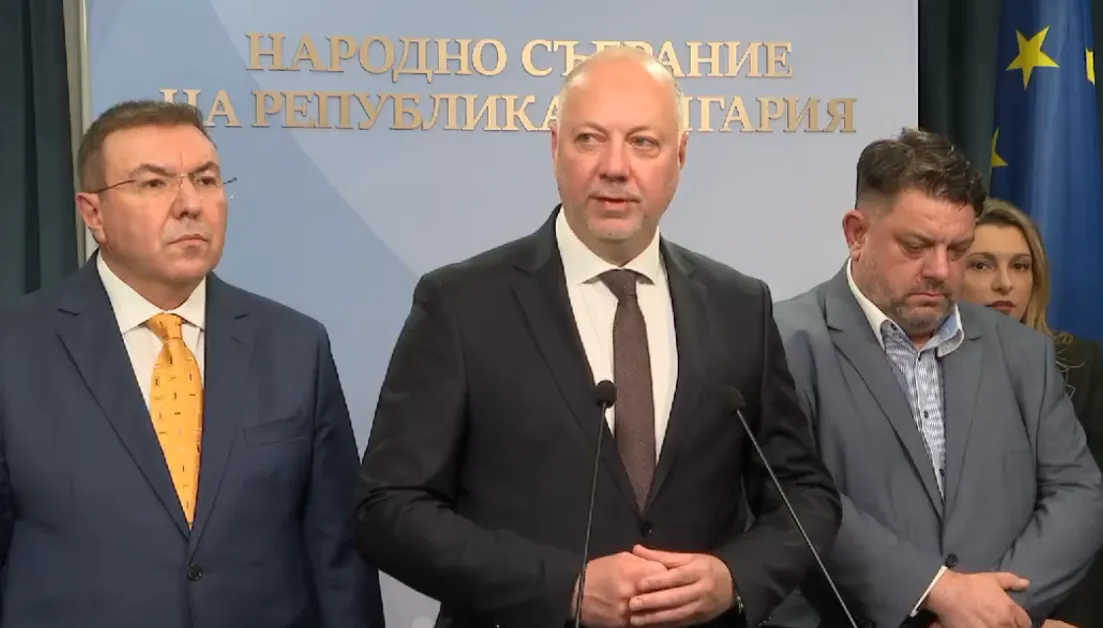 Желязков: Ще преразгледаме заплати, осигуровки и данък дивидент