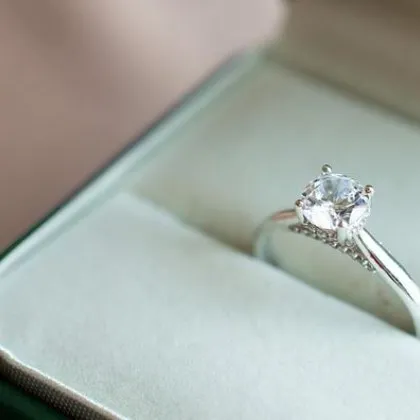 Петдесет и четири палестински двойки се ожениха на масова сватба