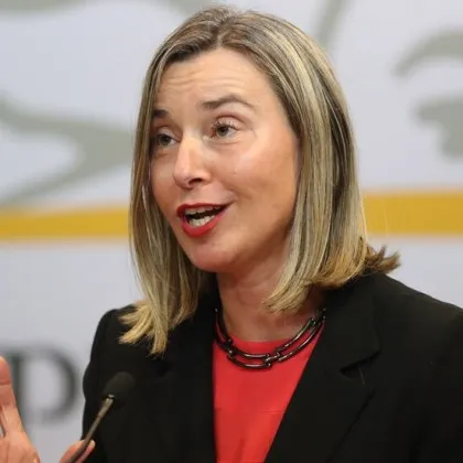 Могерини отрича твърденията срещу нея