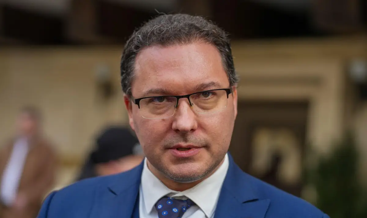 Парламентът ще започне работа с изслушване на министъра на вътрешните