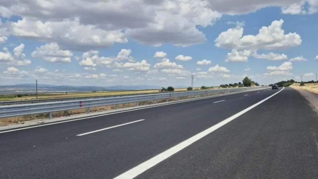 Пускат движението в ремонтирания участък от АМ „Тракия" в Сливенско