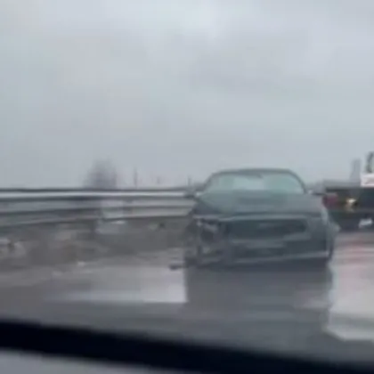 Мустанг самокатастрофира на АМ Тракия ВИДЕО+СНИМКИ