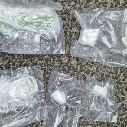 Задържаха двама наркодилъри в Пловдив