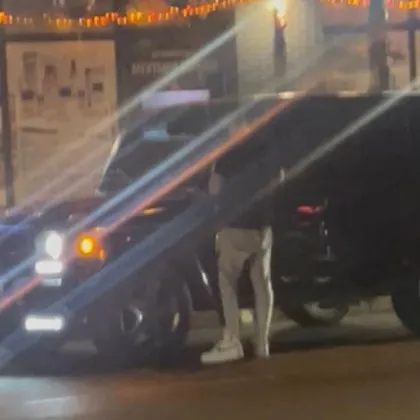 Младеж с G-класа разгневи майка с дете! Твърдят, че подкарал "бясно" по тротоара СНИМКИ