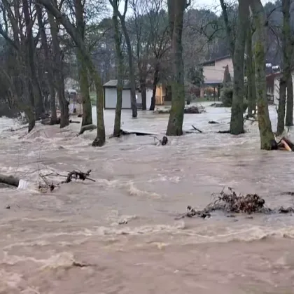 Обилните валежи в Бургаско предизвикаха локални наводнения в къмпинг Арапя