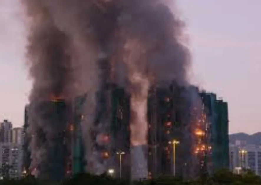 Нови подробности за смъртоносния пожар в Хонконг