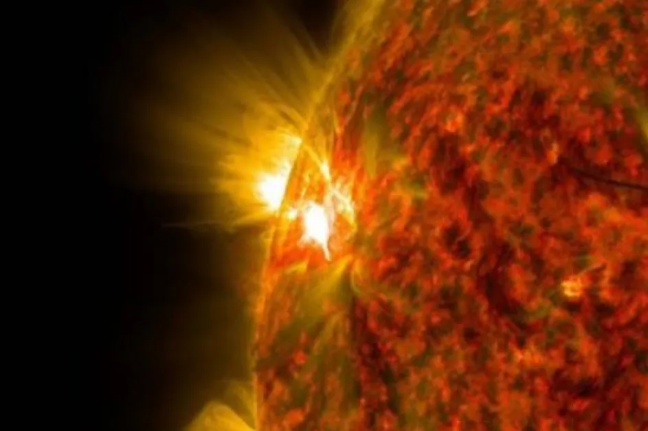 Очакват се слънчеви изригвания в рамките на три дни
