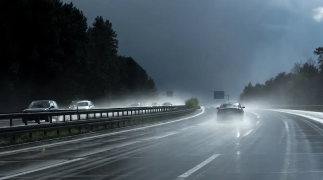 Шофьорка попадна в опасна ситуация на "Тракия"