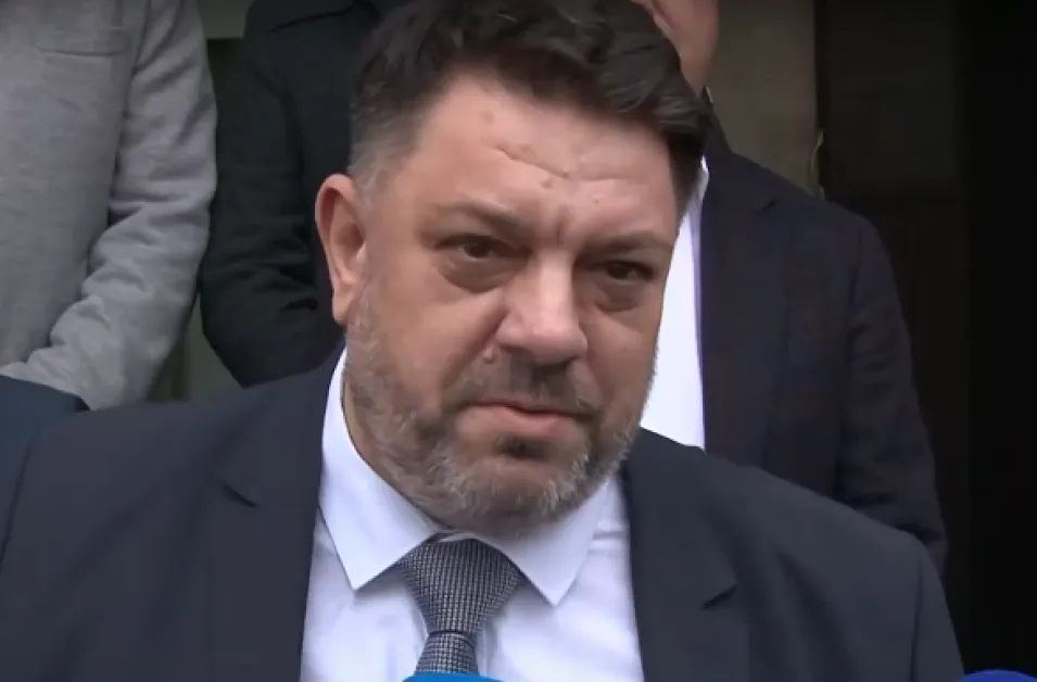 Зафиров: Оставката на кабинета в момента не е на дневен ред