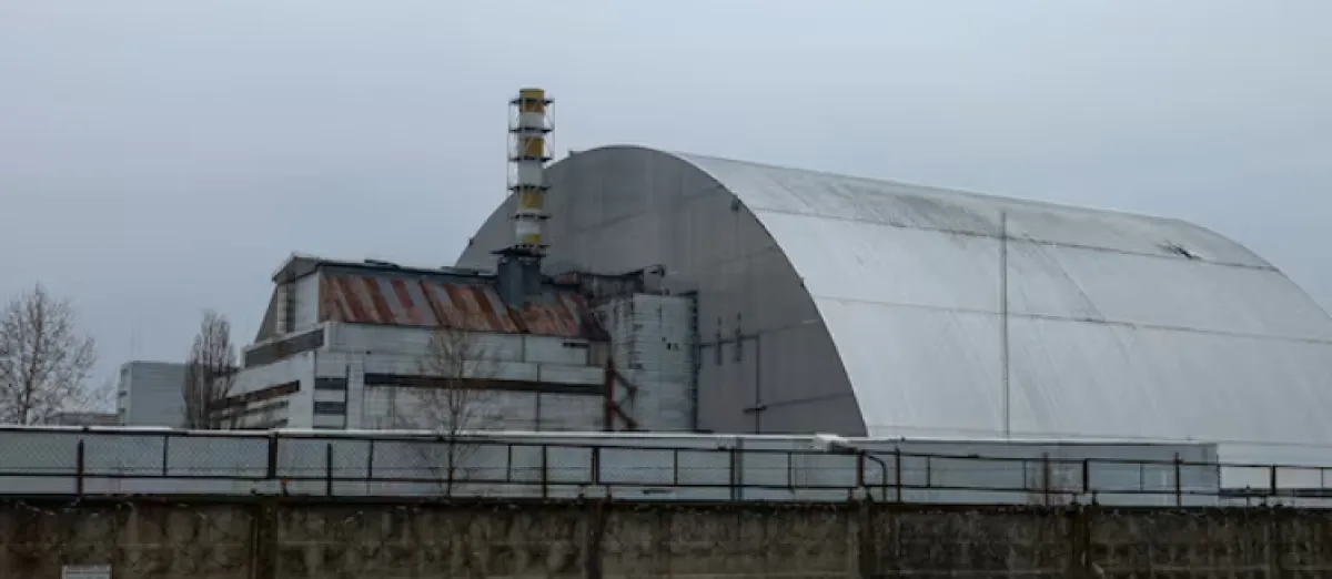 Защитният саркофаг на АЕЦ Чернобил е повреден