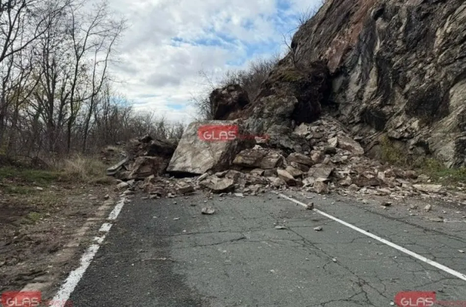 Проходът Троян-Кърнаре е разчистен и отворен за движение
