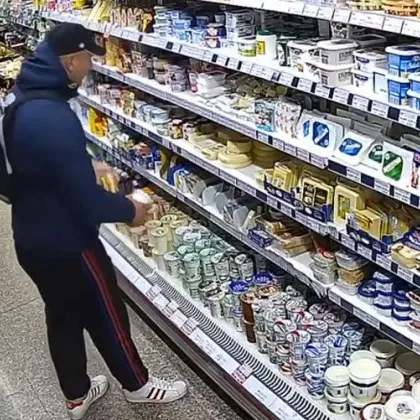 Дама алармира за нагла проява на мъж който си напазарувал