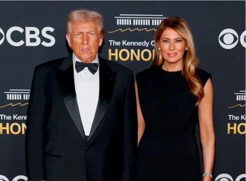 Мелания Тръмп отново събра погледите: стил и блясък на церемонията в Центъра „Кенеди" ВИДЕО