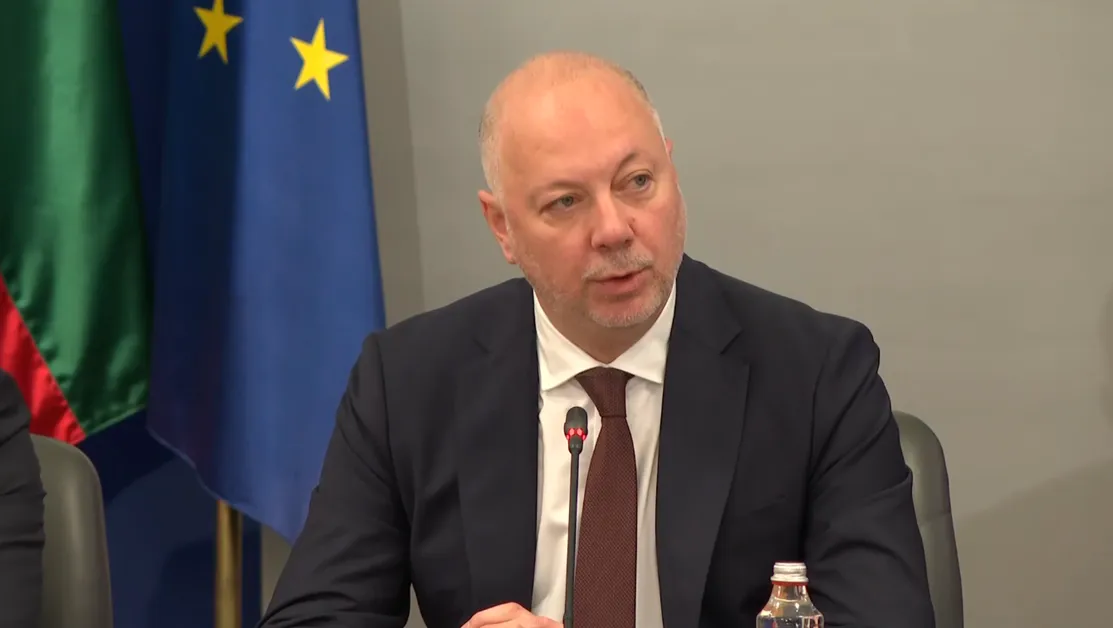 Желязков: Нямаме право в този момент да напуснем кораба