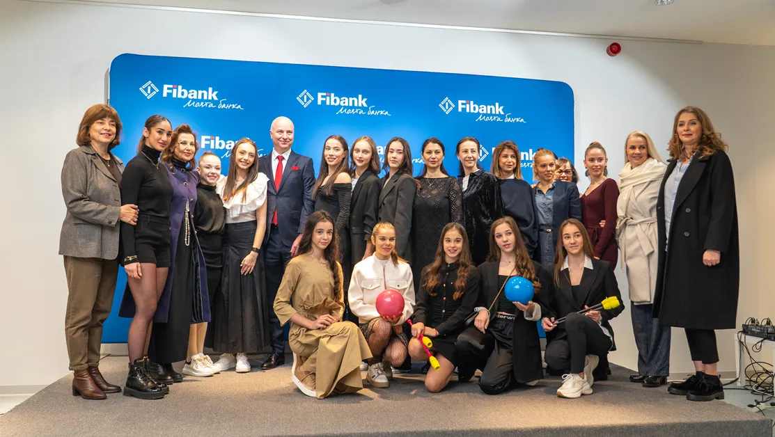 Fibank представи традиционния си благотворителен календар в подкрепа на художествената гимнастика