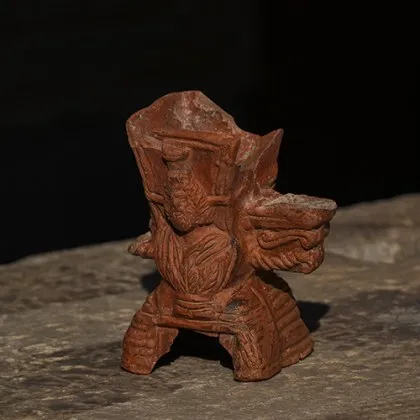 Експерти работещи в древния град Ефес Турция откриха теракотена кадилница