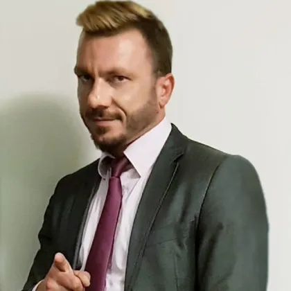 Актьорът Росен Белов д р Станимир Хасърджиев и френския легионер остават