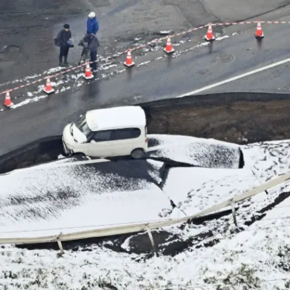Цунами и десетки ранени след силното земетресение от 7.5 в Япония